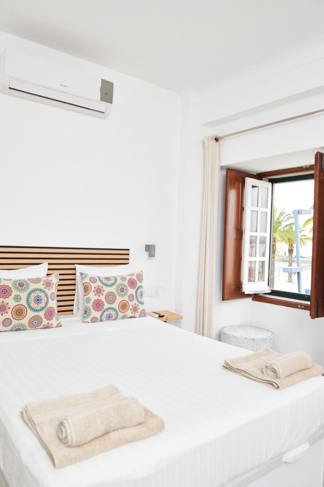 Taah Billa Guest House تافيرا المظهر الخارجي الصورة